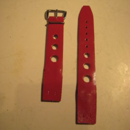 Horloge bandje rood met gaatjes