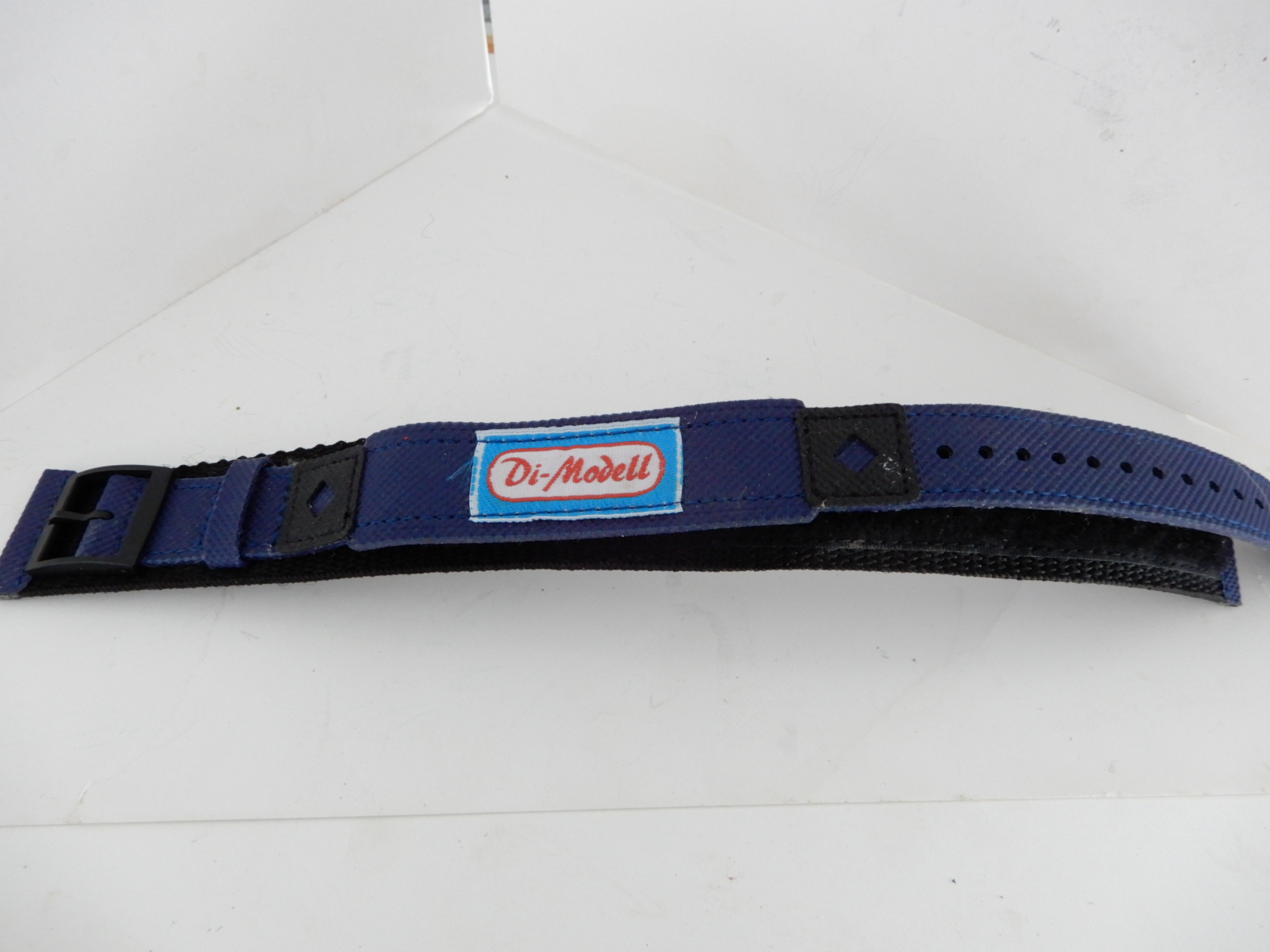 Horlogeband met klitteband sluiting breedte 24/26 cm lengte 28 cm blauw