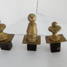 Knopjes oud hoogte 3,5 2x 5,5 cm no 16