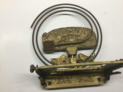 Stoeltje voor snaarregulateur Kienzle met gong