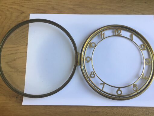 Wijzerplaat met glasdeurtje doorsnee 17,5 cm no 267