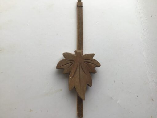 Koekoekslinger licht bruin 6 x 6 cm lengte 17 cm no 20