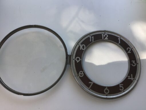 Wijzerplaat met glasdeurtje doorsnee 18 cm no 295 - Afbeelding 2