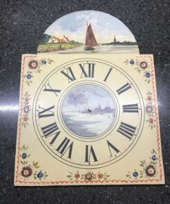 Friese. cq schwarzwalder wijzerplaat op hout 30 x 22,5 cm no 311