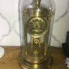 Franse pendule 6 pilaren met glazen stolp hoogte +/- 30 cm